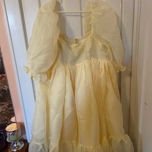 Selkie baby banana puff dress!! Never worn!